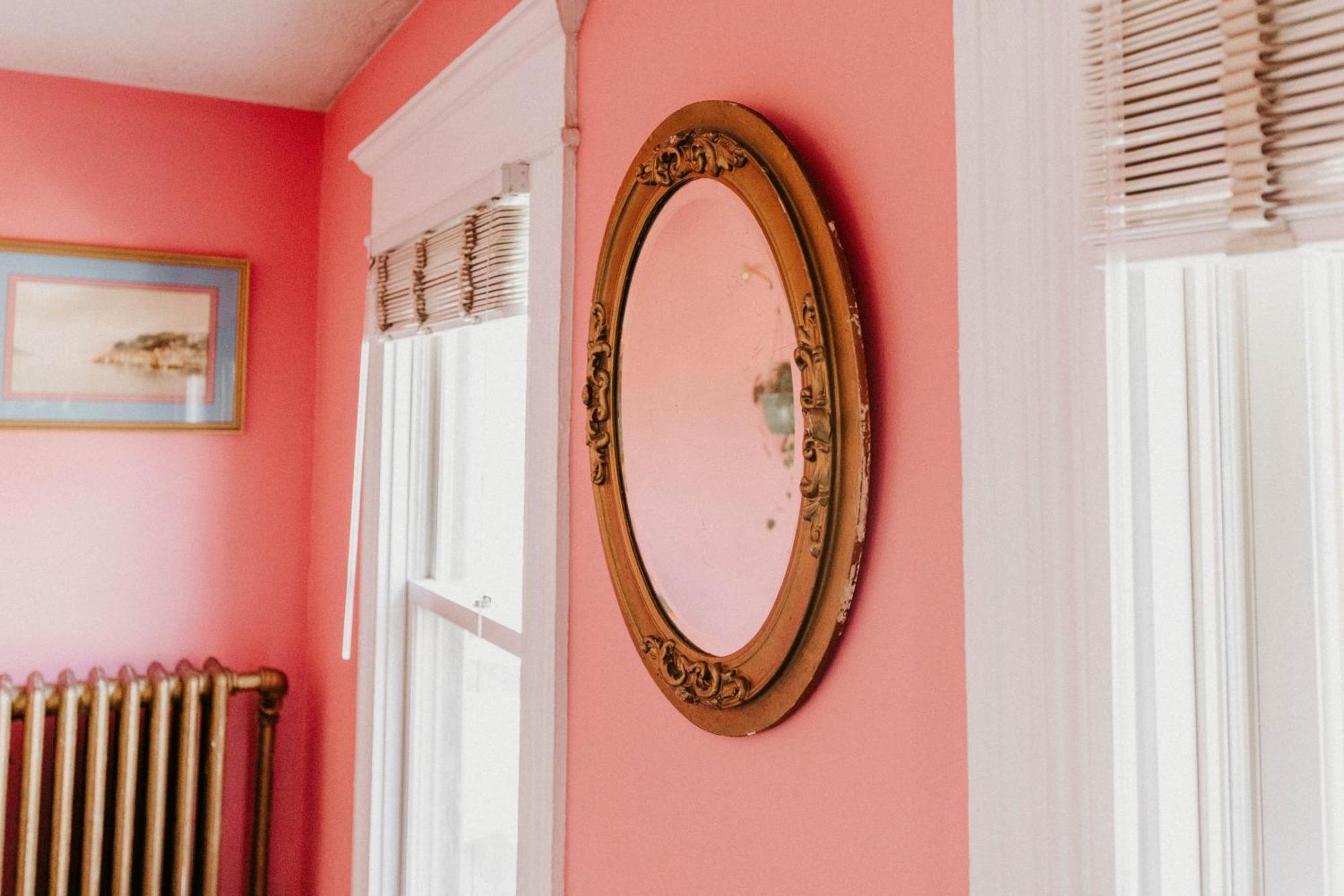 Apartamento Retro Gem Box Victorian Steps From Irvine Park Saint Paul Exterior foto
