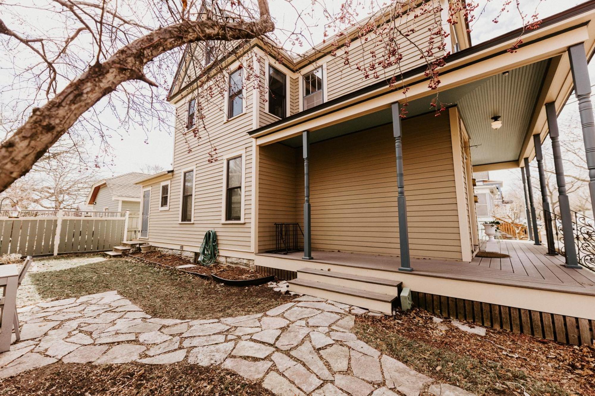 Apartamento Retro Gem Box Victorian Steps From Irvine Park Saint Paul Exterior foto